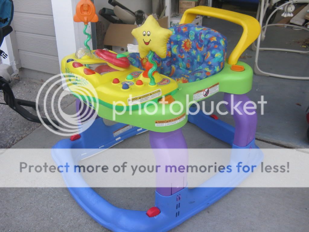 Graco Tot Wheels Walker 25 Photo by hnickel999 Photobucket