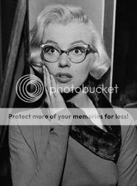 MARILYNMONROEwGlasses.jpg